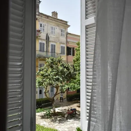 Cozy In The Heart Of The Historic Center Апартаменты Corfu (city)